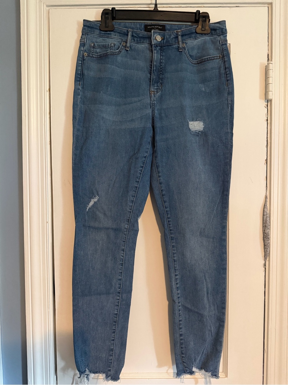 Banana Republic Skinny Jeans in Medium Blue Wash